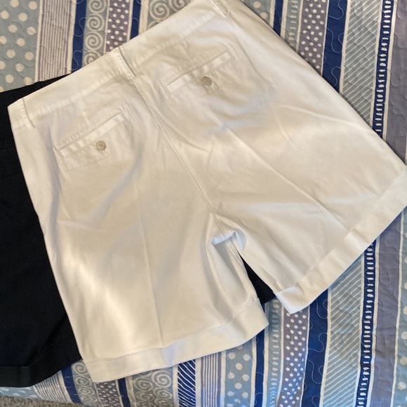 2 Pairs J Jill Cotton Shorts White, Navy 8P - Picture 6 of 11